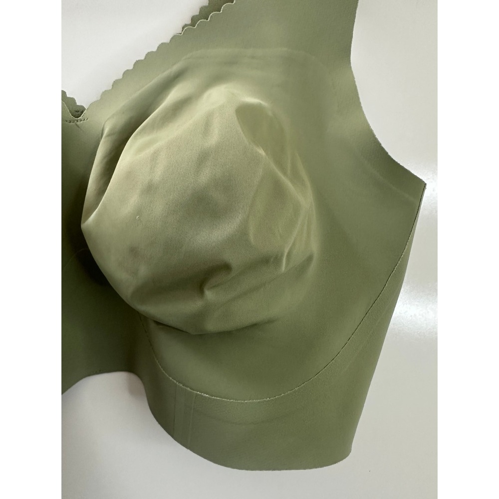 Evelyn & Bobbie Evelyn Deep V-Neck Seamless Wirefree Bra Pullover Matcha Green - Picture 8 of 13